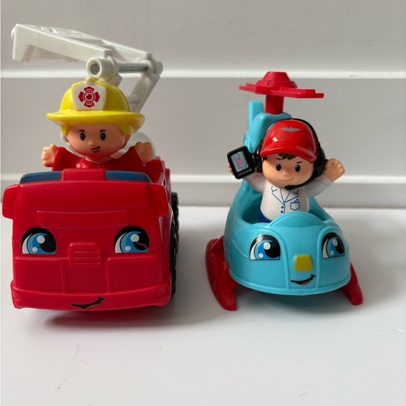 Fisher-Price Other - Fisher-Price Little People Helicopter & Fire Truck Set 🚁🚒